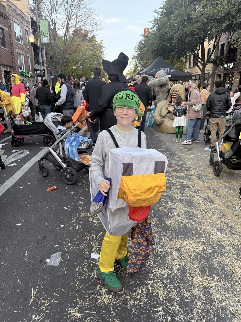 Southport photo: Trick or Treat on Southport in Lakeview Chicago with The Yeager Team